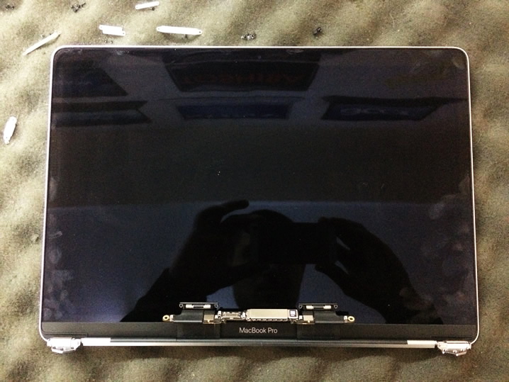 Замена матрицы MacBook Pro A1706 Днепр